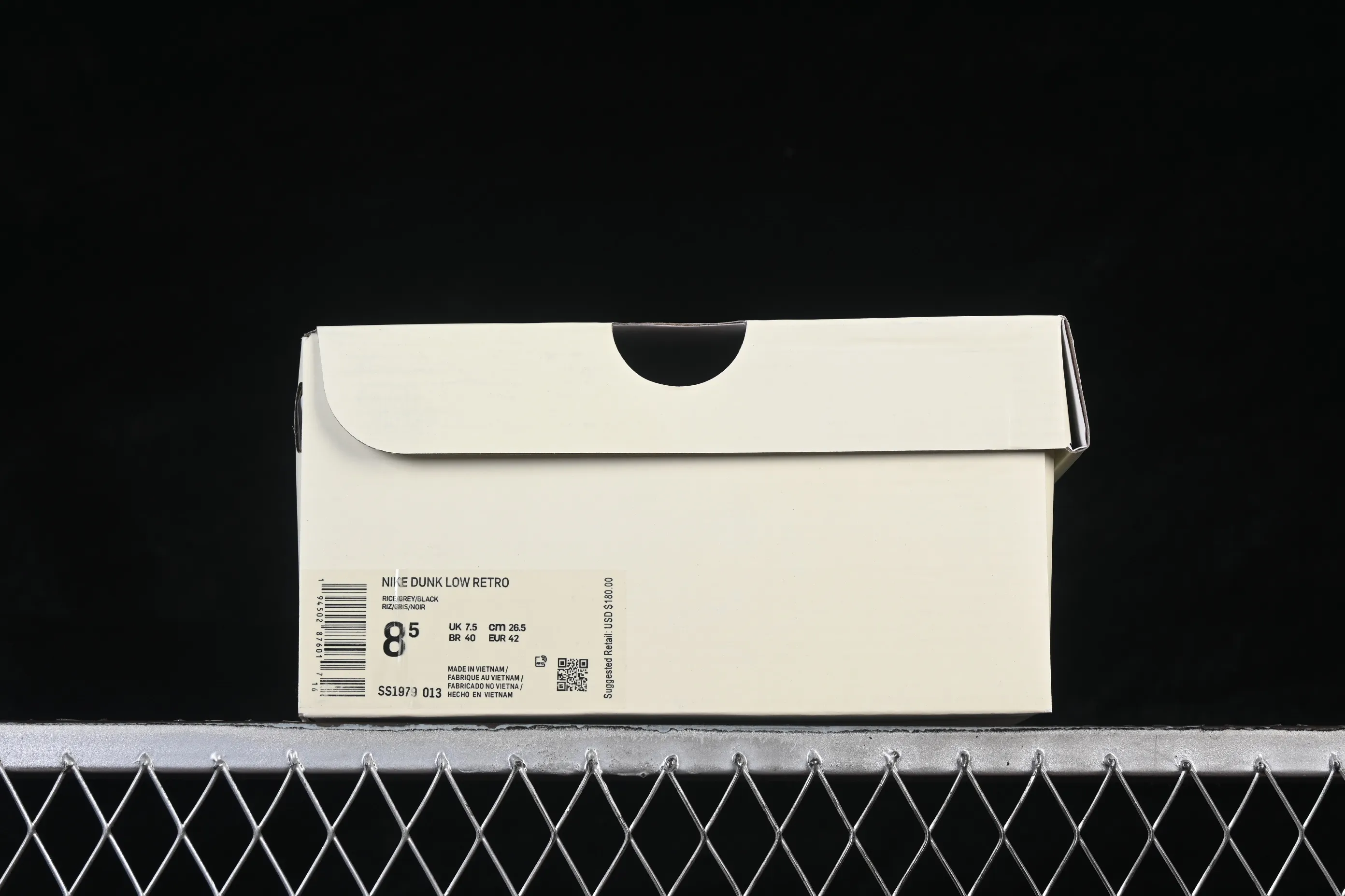All categories Nk Air Force 1 Air Force series Nk Air Force 1 Low Air Force low-top Nike Air Force 1'07 Low Black and white gray Air Force 1 low-top casual sneakers SS1979-013